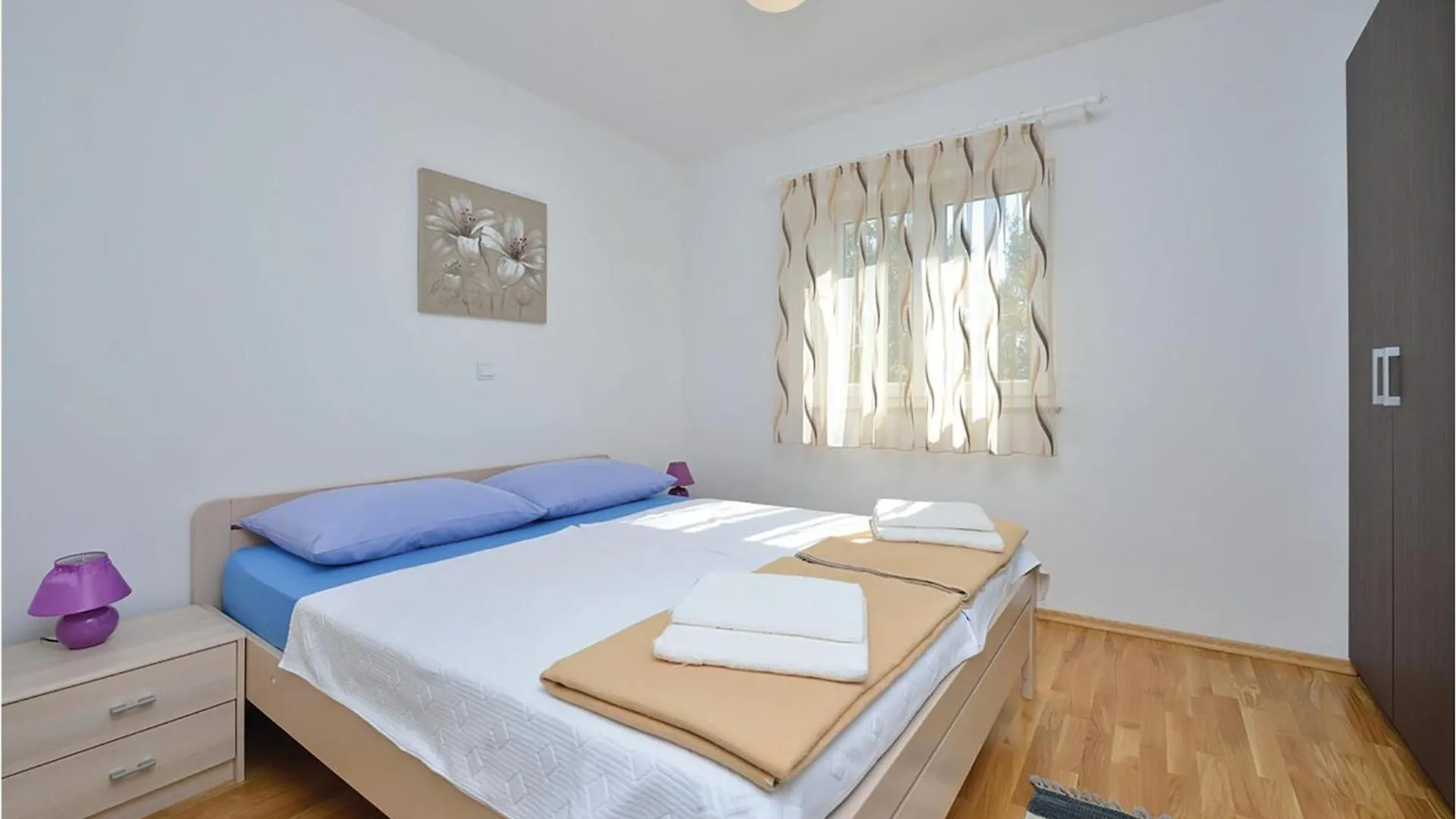 2 Bedroom Gorgeous Apartment In Privlaka Nin