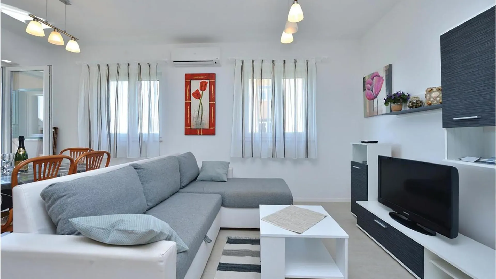 2 Bedroom Gorgeous Apartment In Privlaka Nin