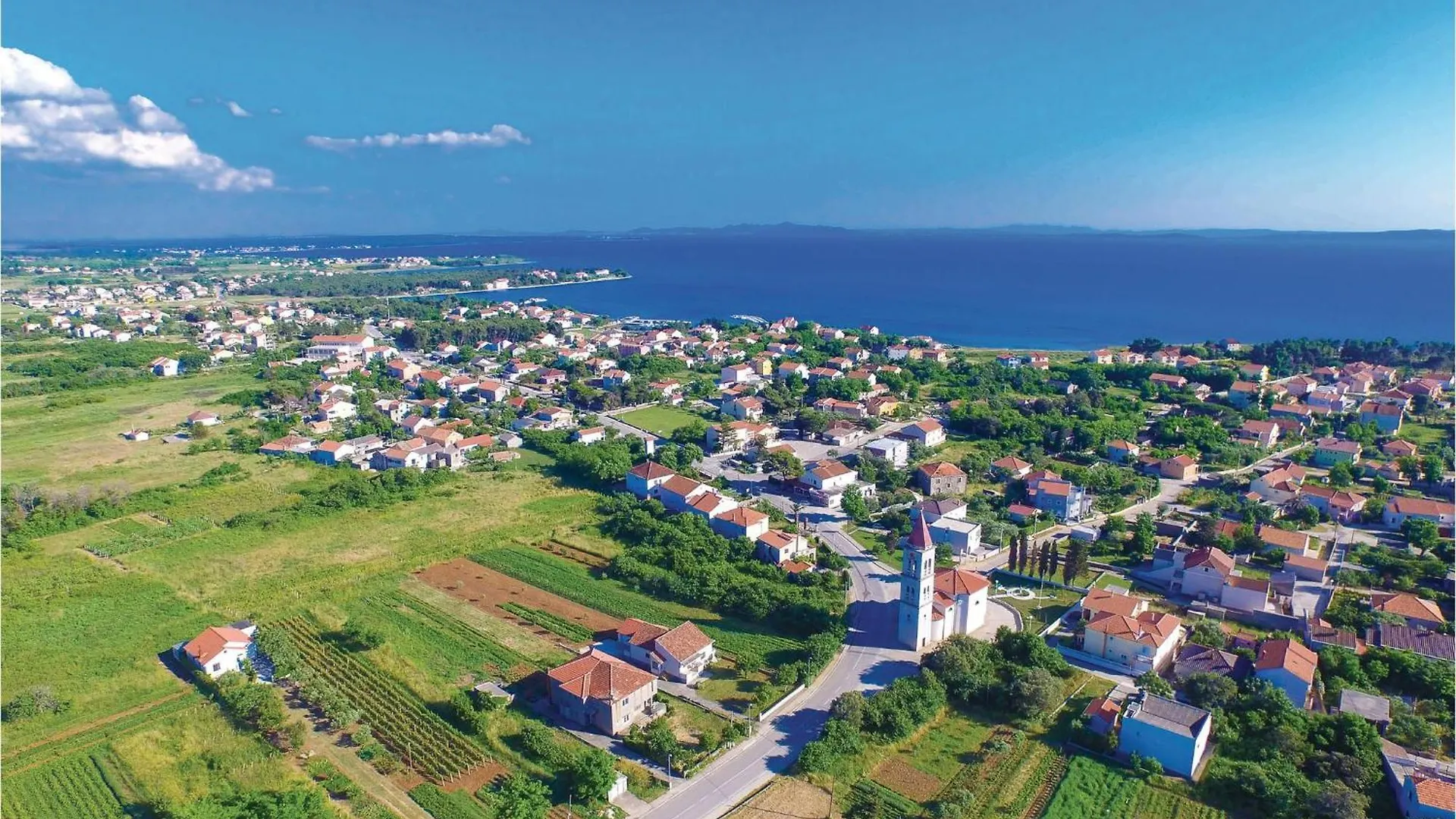 2 Bedroom Gorgeous Apartment In Privlaka Nin